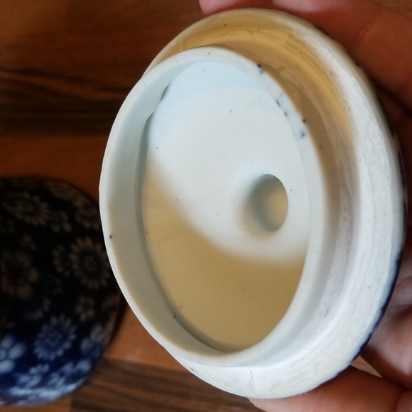 Blue & White Floral Calico Print Porcelain Covered Dish Pottery Jar Vessel - Picture 6 of 12